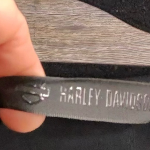 Harley-Davidson Black V-Neck Open Arm Blouse - Picture 8 of 8